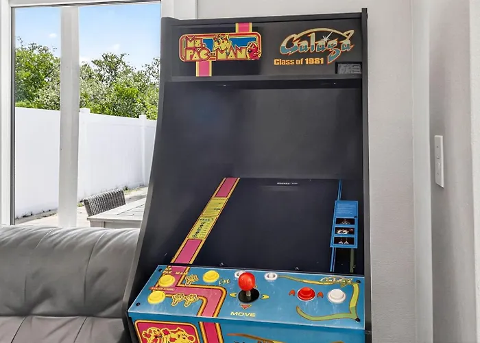 Heated Poolfoosball,pac Man Arcade, Walk To * Clearwater Beach